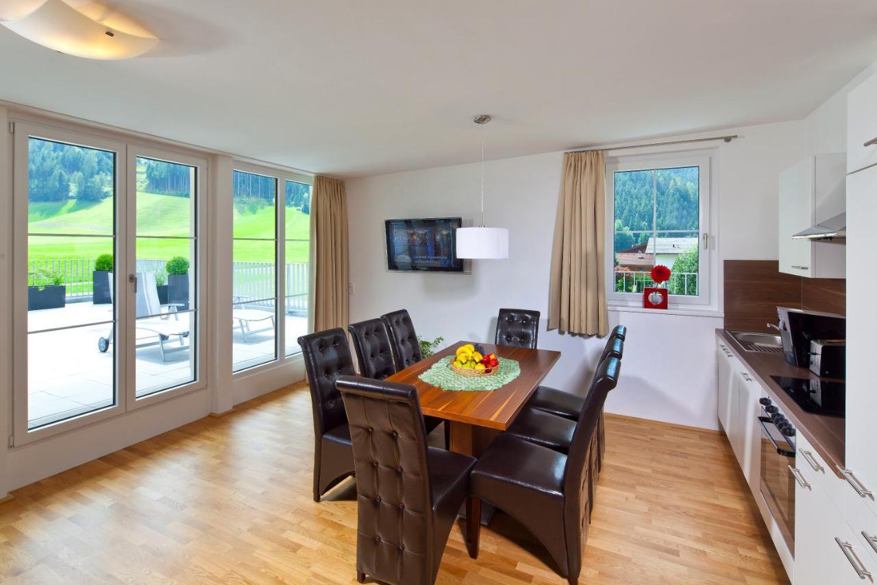 Apart Mountain Lodge Mayrhofen Phòng bức ảnh